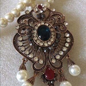 Vintage pearl gem pendent necklace
